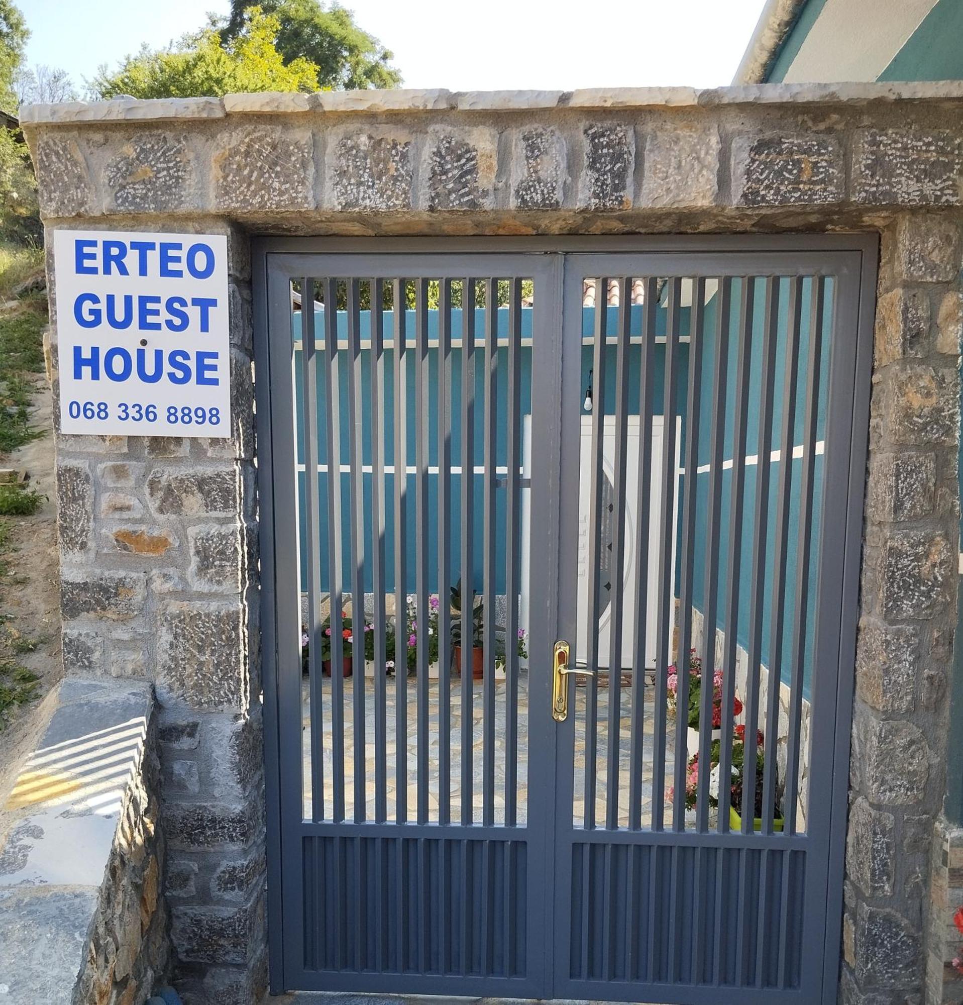 Erteo Guest House Pogradec Bilik gambar